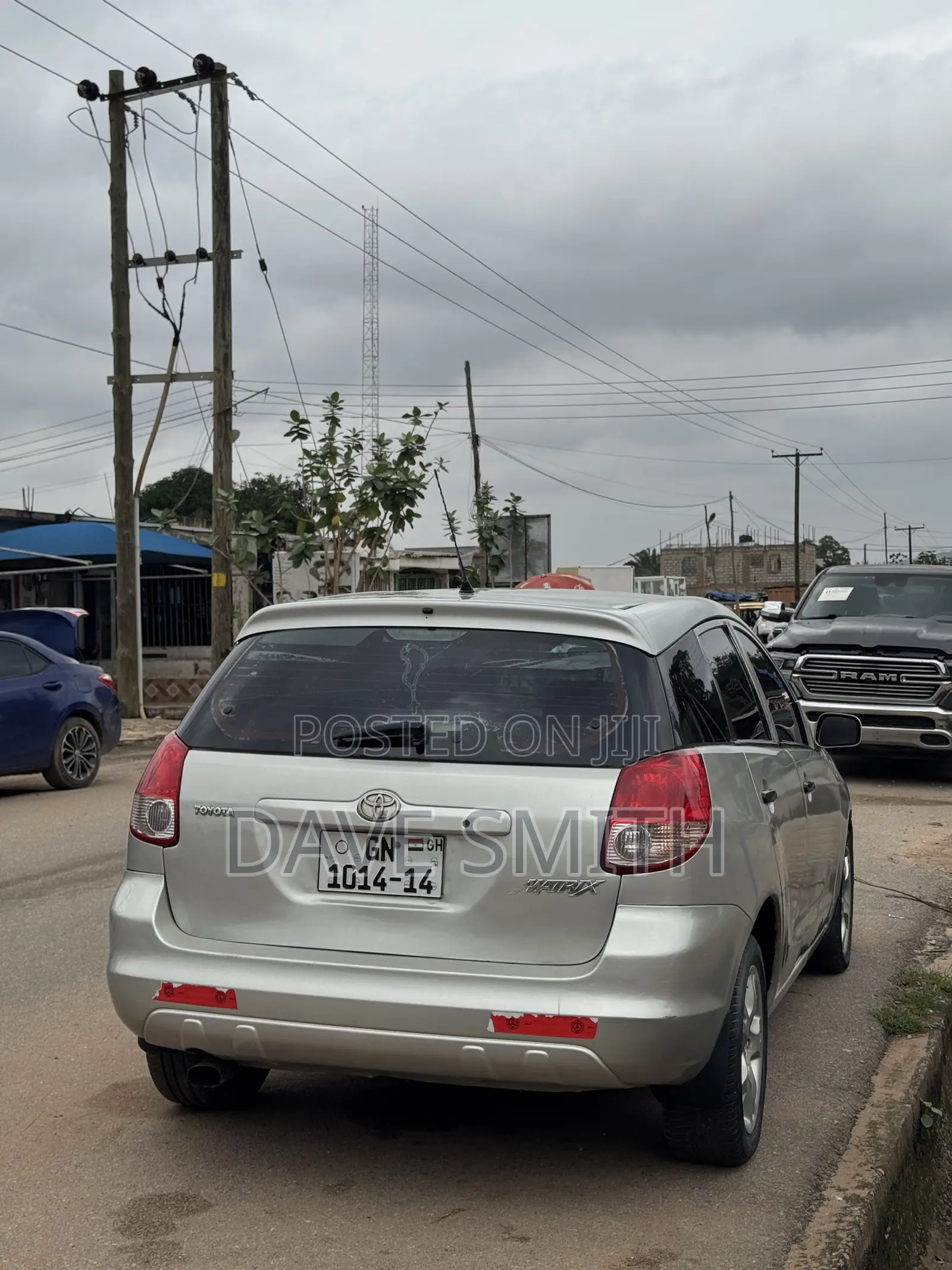 Toyota Matrix XR Hatchback FWD (1.8L 4cyl 4A) 2004 Silver