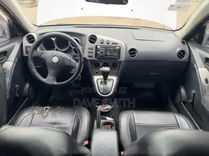Toyota Matrix XR Hatchback FWD (1.8L 4cyl 4A) 2004 Silver