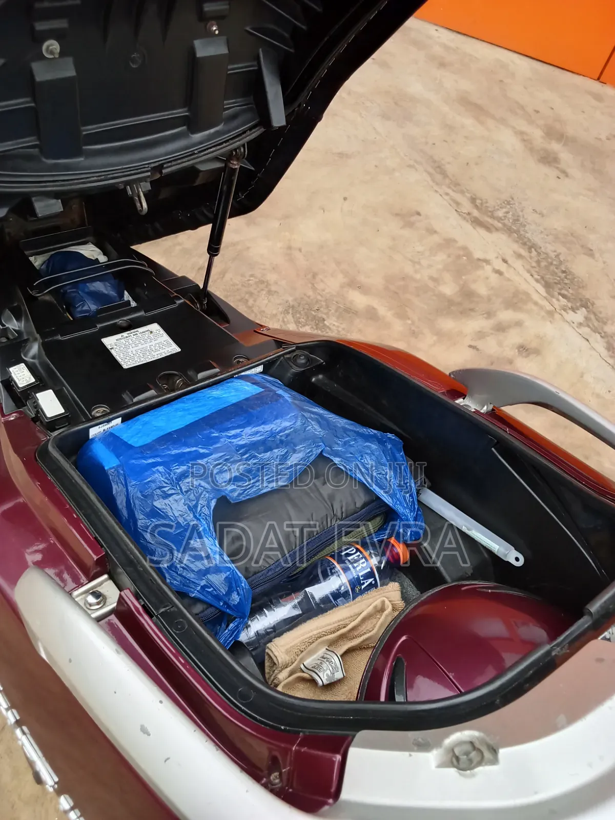 Honda Gold Wing 2008 Red