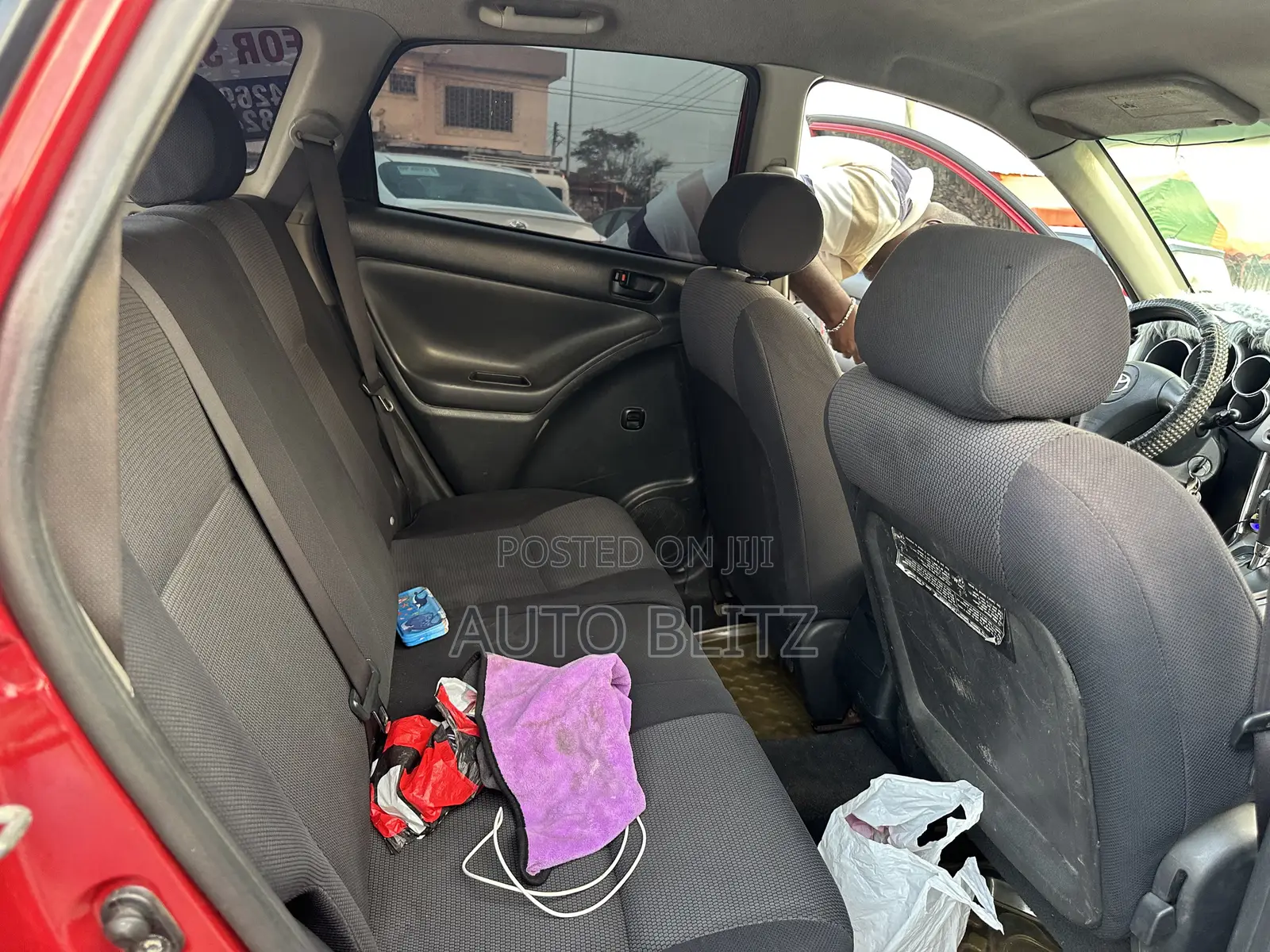 Pontiac Vibe 2005 Red