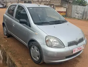Toyota Yaris 2003 Silver