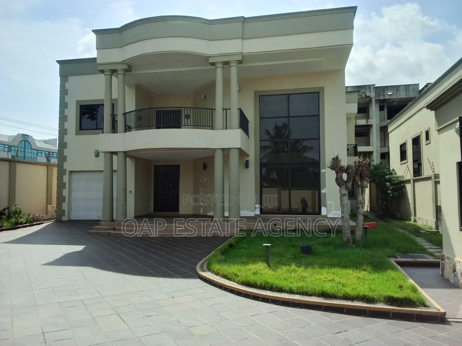 4bdrm House in Dzorwulu for rent