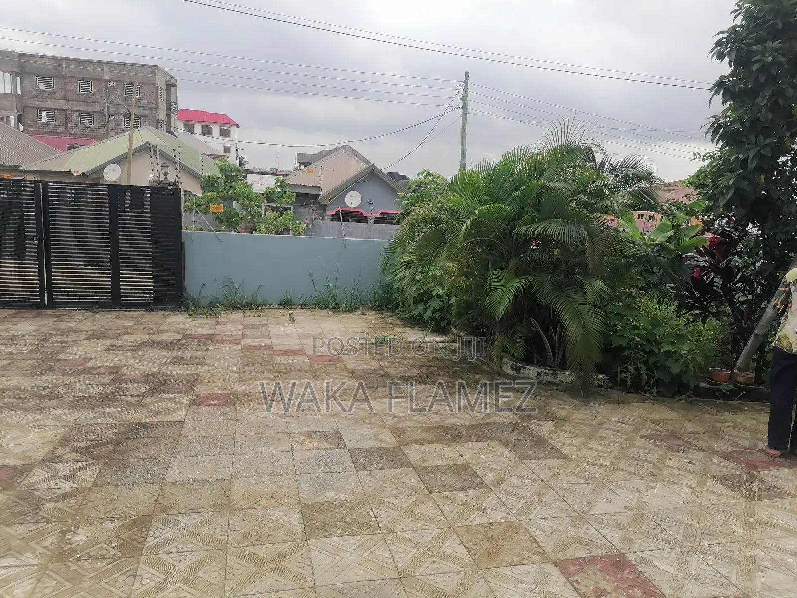 6bdrm Duplex in Franco Estate, Pokuase for rent