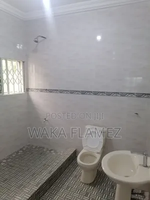6bdrm Duplex in Franco Estate, Pokuase for rent