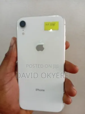 Apple iPhone XR 128 GB White