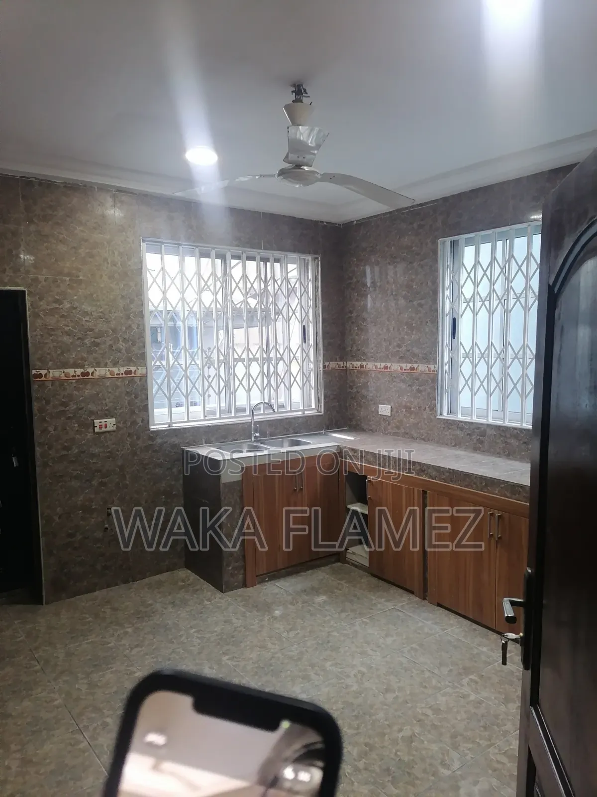 6bdrm Duplex in Franco Estate, Pokuase for rent