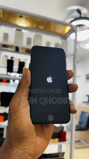 Apple iPhone SE (2020) 64 GB Black