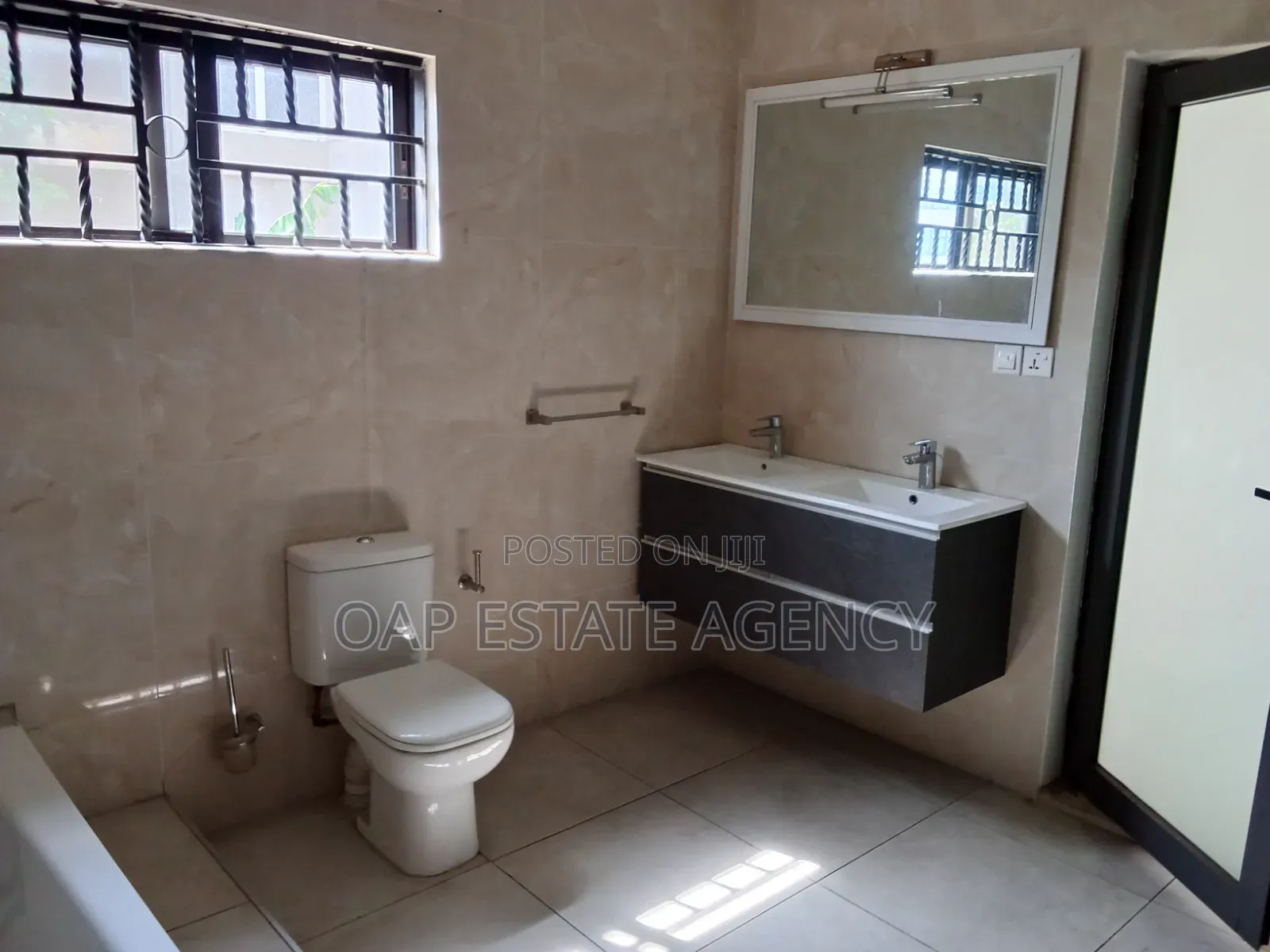 4bdrm House in Dzorwulu for rent