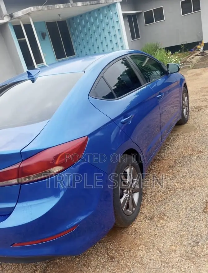 Hyundai Elantra 2017 Blue