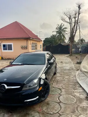 Mercedes-Benz C300 Sport 4Matic Sedan AWD (3.5L 6cyl 7A) 2013 Black