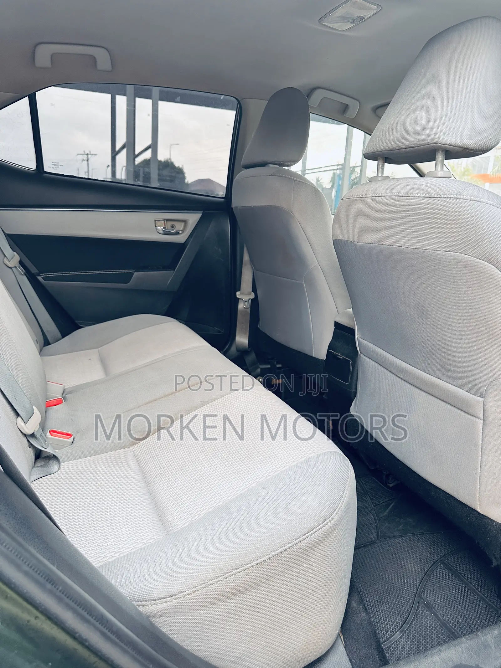 Toyota Corolla LE 4dr Sedan (1.8L 4cyl CVT) 2015 Blue
