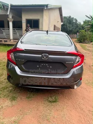 Honda Civic Touring Coupe 2018
