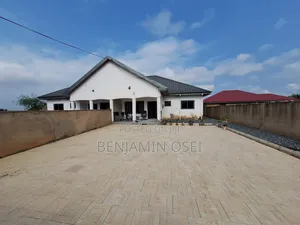 2bdrm House in Gbetsile (Assemblies, Accra Metropolitan for rent