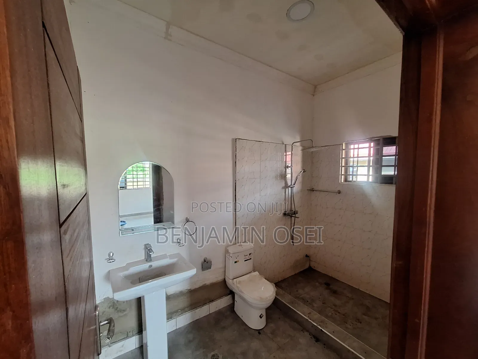 2bdrm House in Gbetsile (Assemblies, Accra Metropolitan for rent