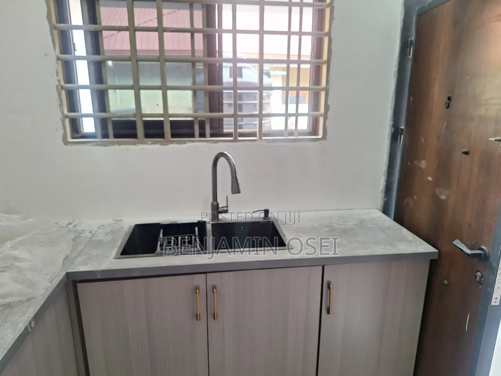 2bdrm House in Gbetsile (Assemblies, Accra Metropolitan for rent
