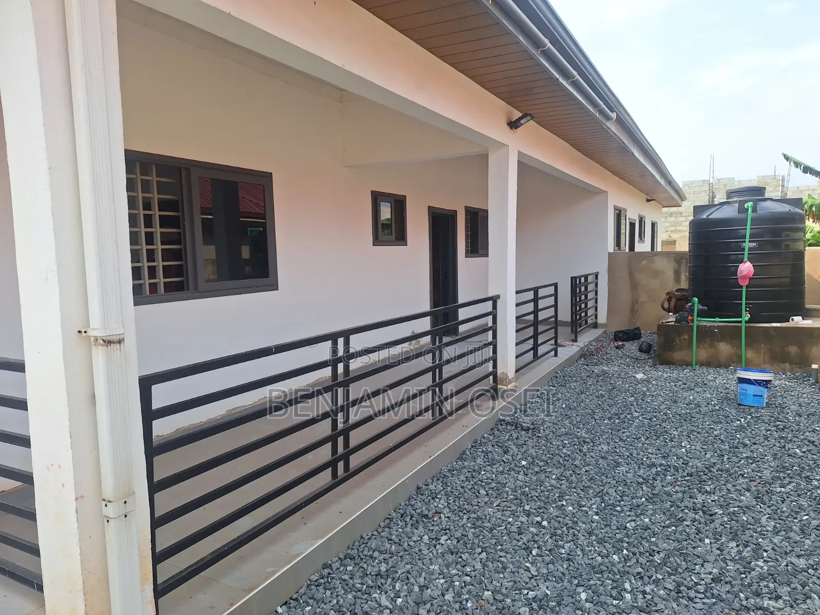 2bdrm House in Gbetsile (Assemblies, Accra Metropolitan for rent