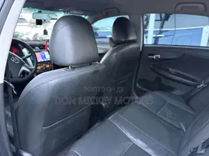 Toyota Corolla LE Special Edition 4dr Sedan (1.8L 4cyl 4A) 2013 Gray