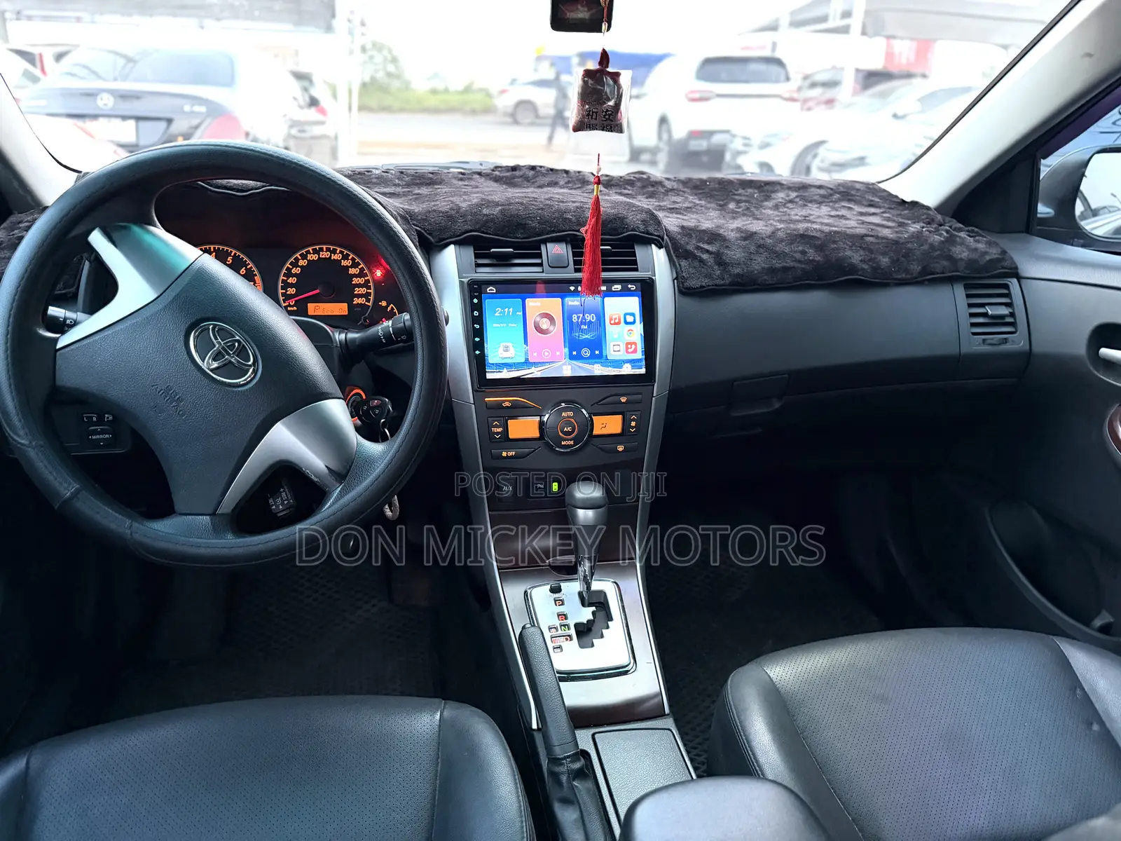 Toyota Corolla LE Special Edition 4dr Sedan (1.8L 4cyl 4A) 2013 Gray