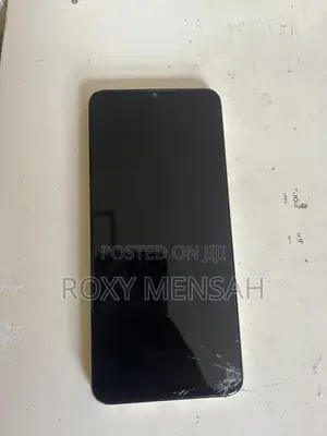 Itel P40 64 GB Gold
