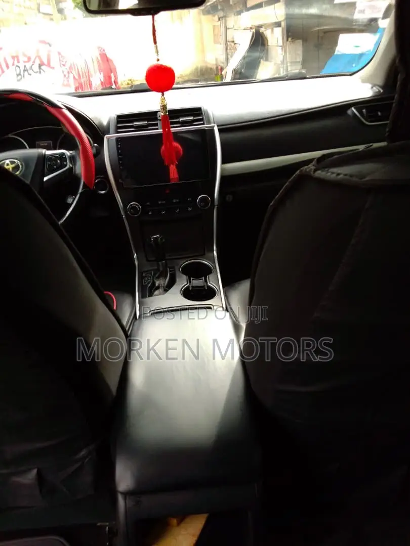 Toyota Camry XSE 4dr Sedan (2.5l 4cyl 6A) 2016 Gray