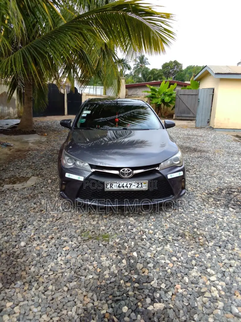 Toyota Camry XSE 4dr Sedan (2.5l 4cyl 6A) 2016 Gray