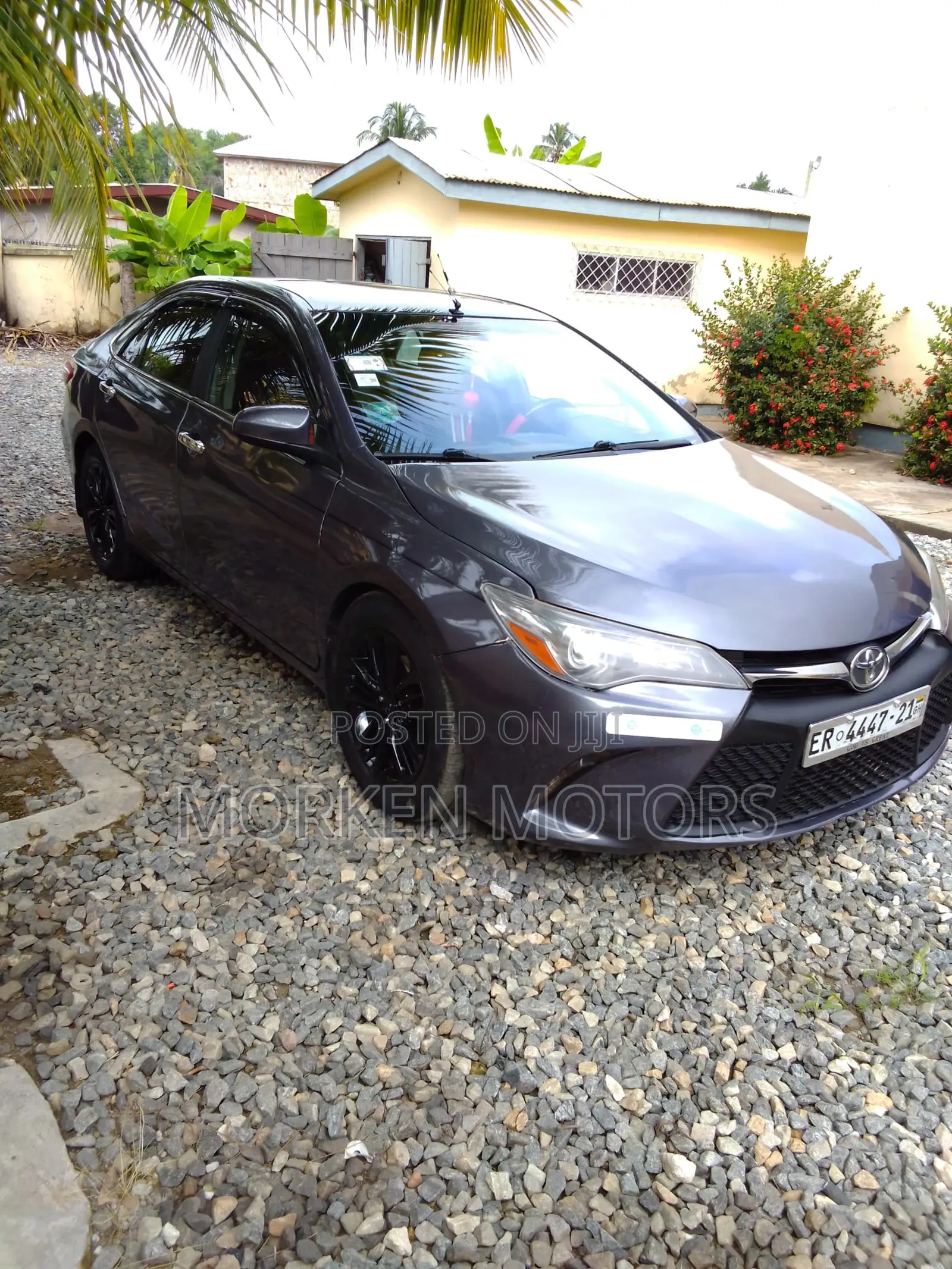 Toyota Camry XSE 4dr Sedan (2.5l 4cyl 6A) 2016 Gray