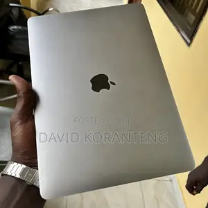 Laptop Apple MacBook Pro 2017 8GB Intel Core i7 SSD 256GB