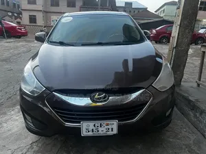 Hyundai Tucson 2013 Brown