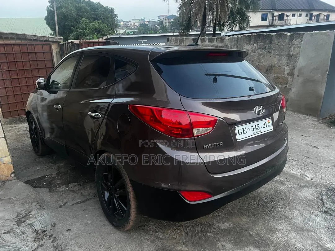 Hyundai Tucson 2013 Brown