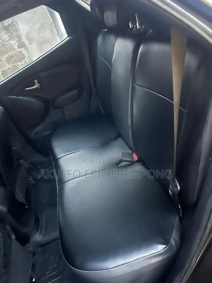 Hyundai Tucson 2013 Brown