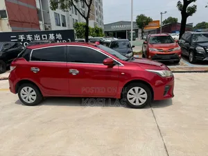 Toyota Yaris 2016 Red