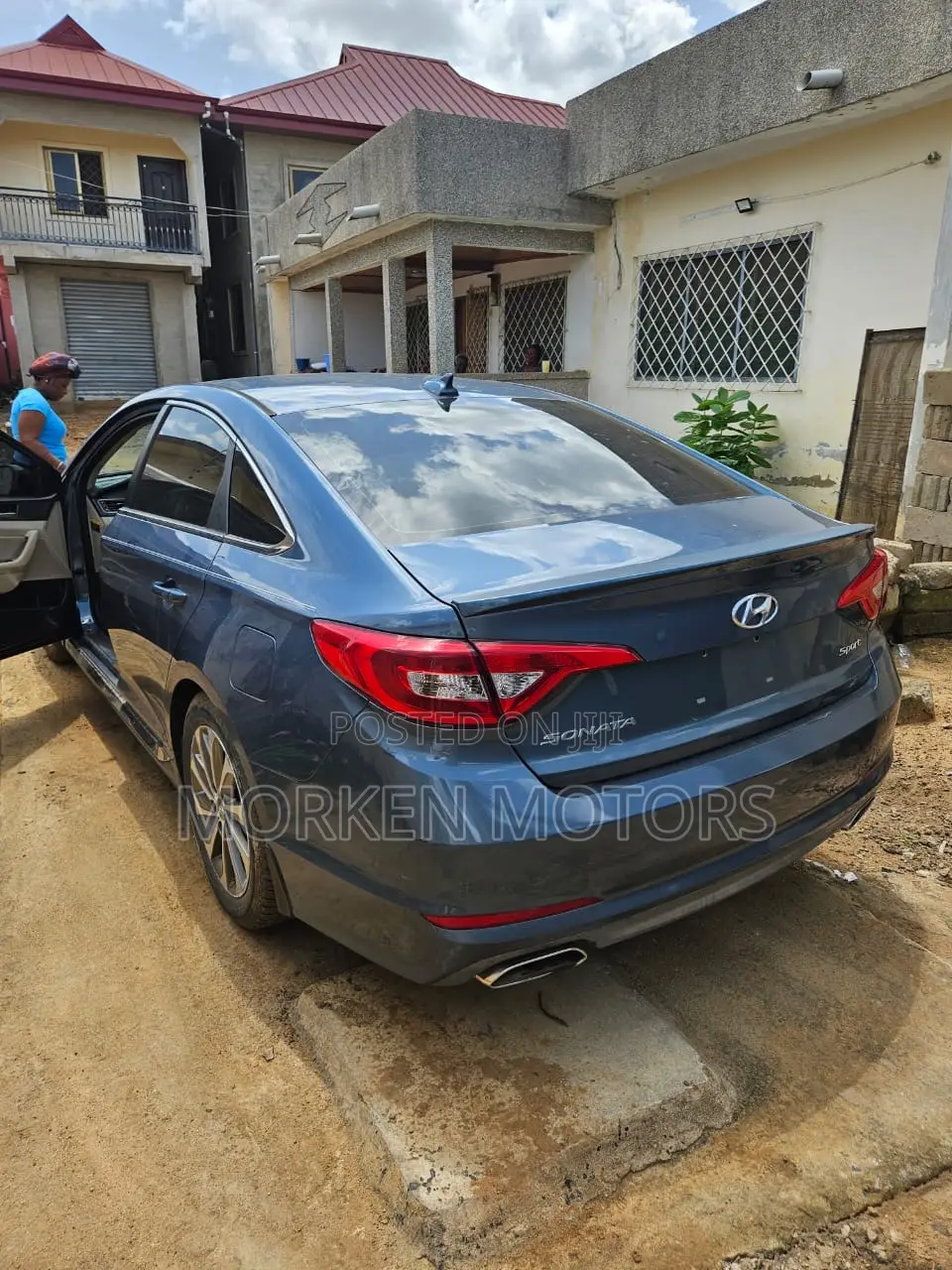 Hyundai Sonata Sport 2.0T Sedan FWD (2.0L 4cyl 6A) 2017 Blue
