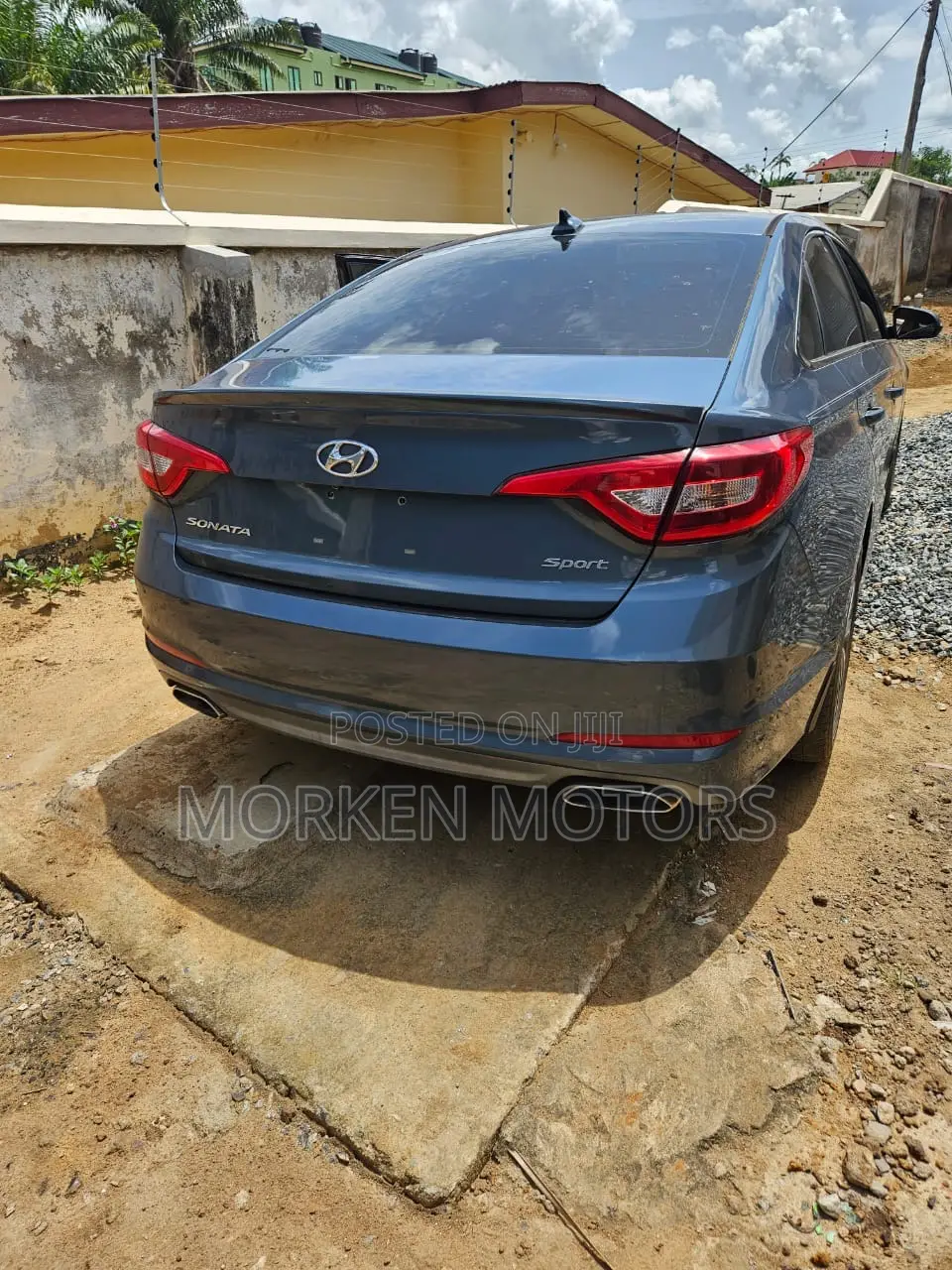 Hyundai Sonata Sport 2.0T Sedan FWD (2.0L 4cyl 6A) 2017 Blue