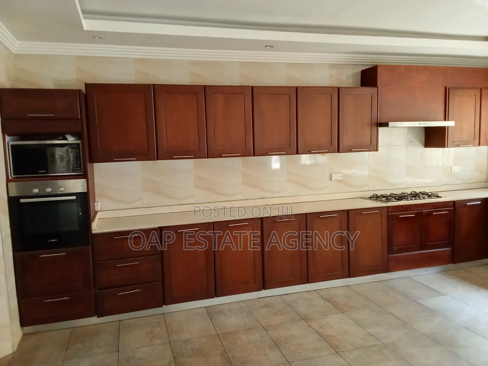 4bdrm House in Dzorwulu for rent