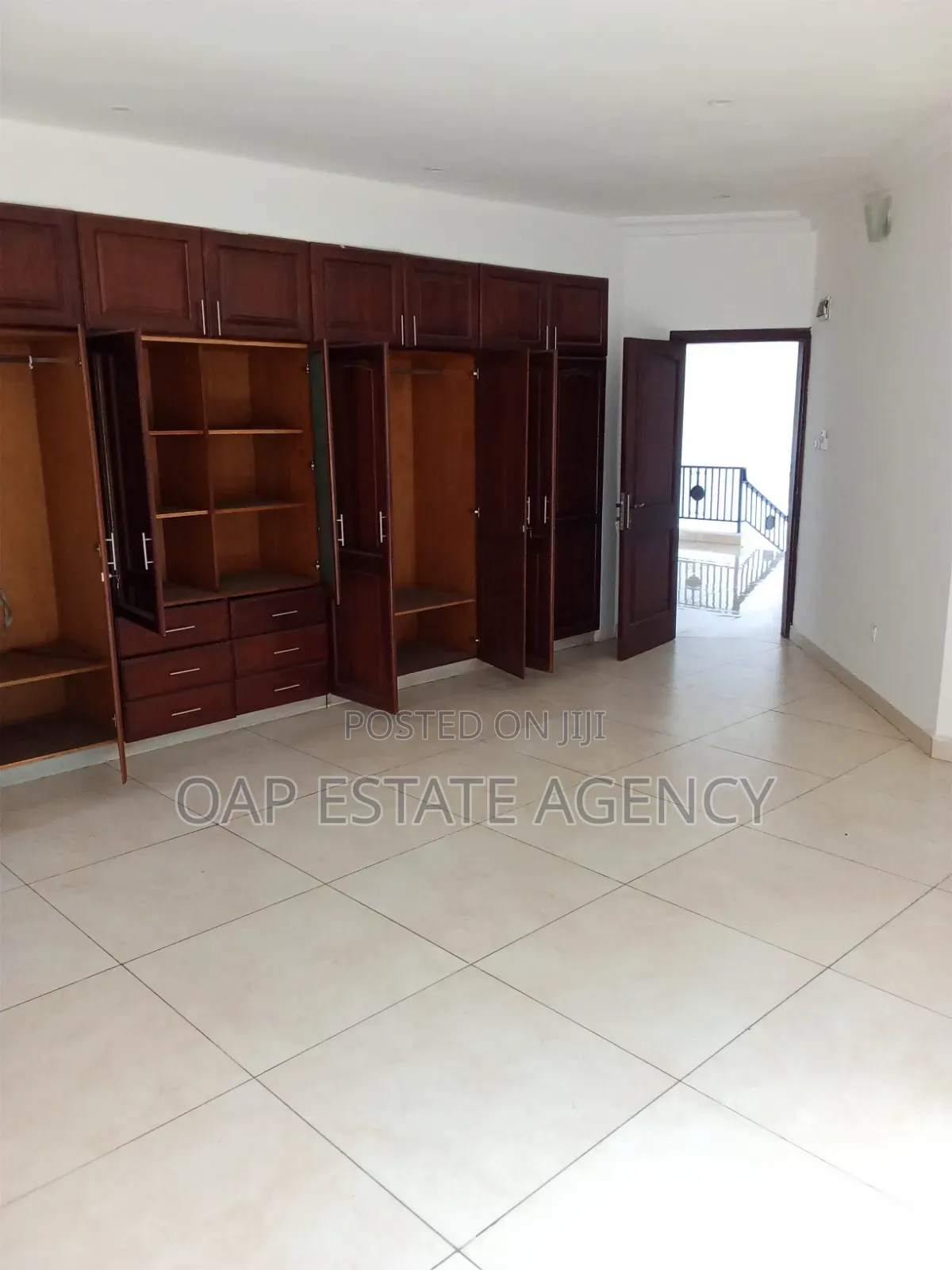 4bdrm House in Dzorwulu for rent
