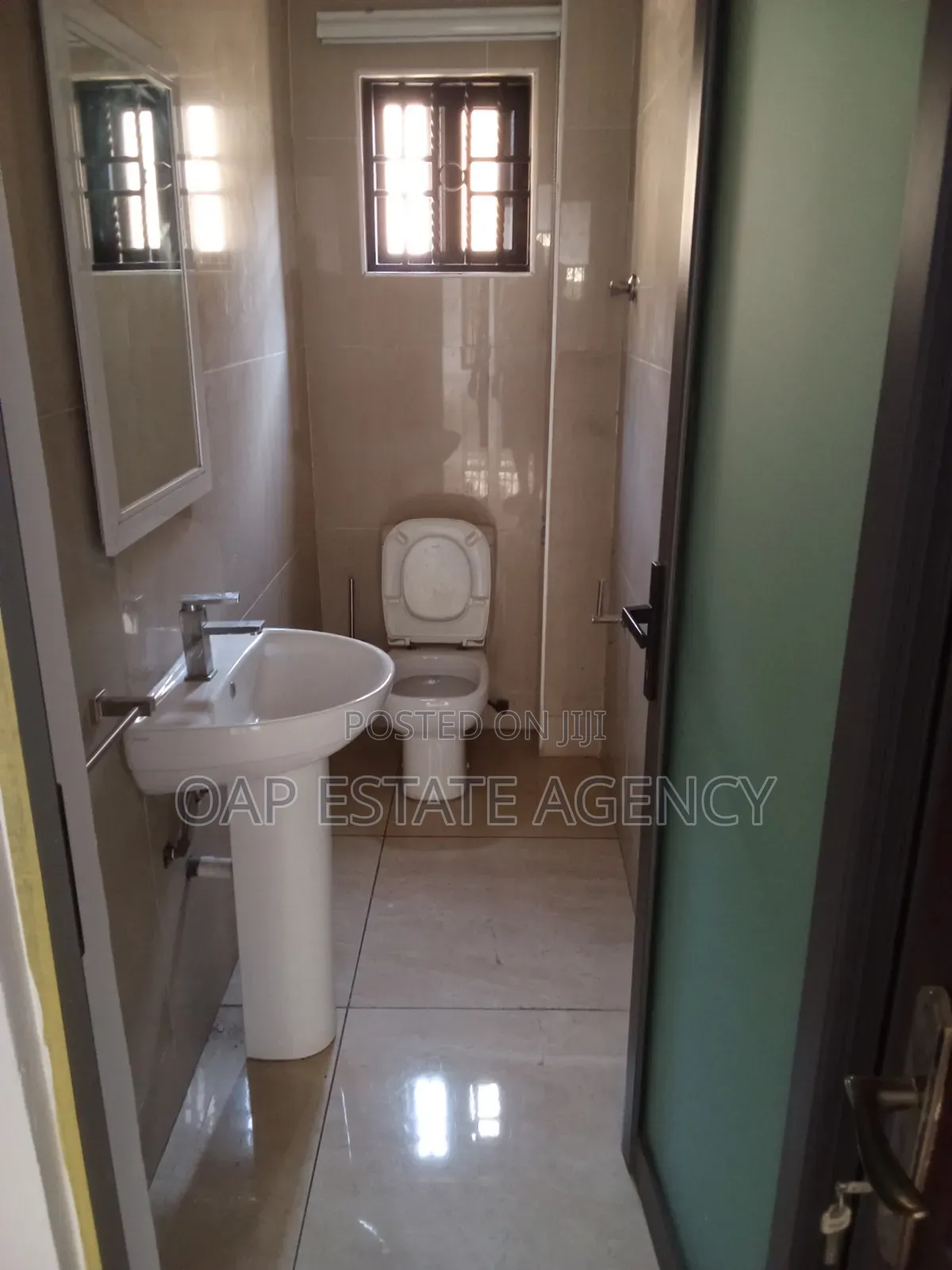 4bdrm House in Dzorwulu for rent