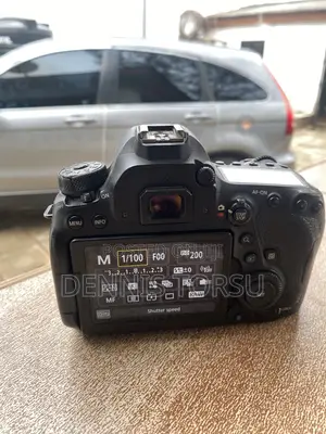 Canon 6D Mark 2