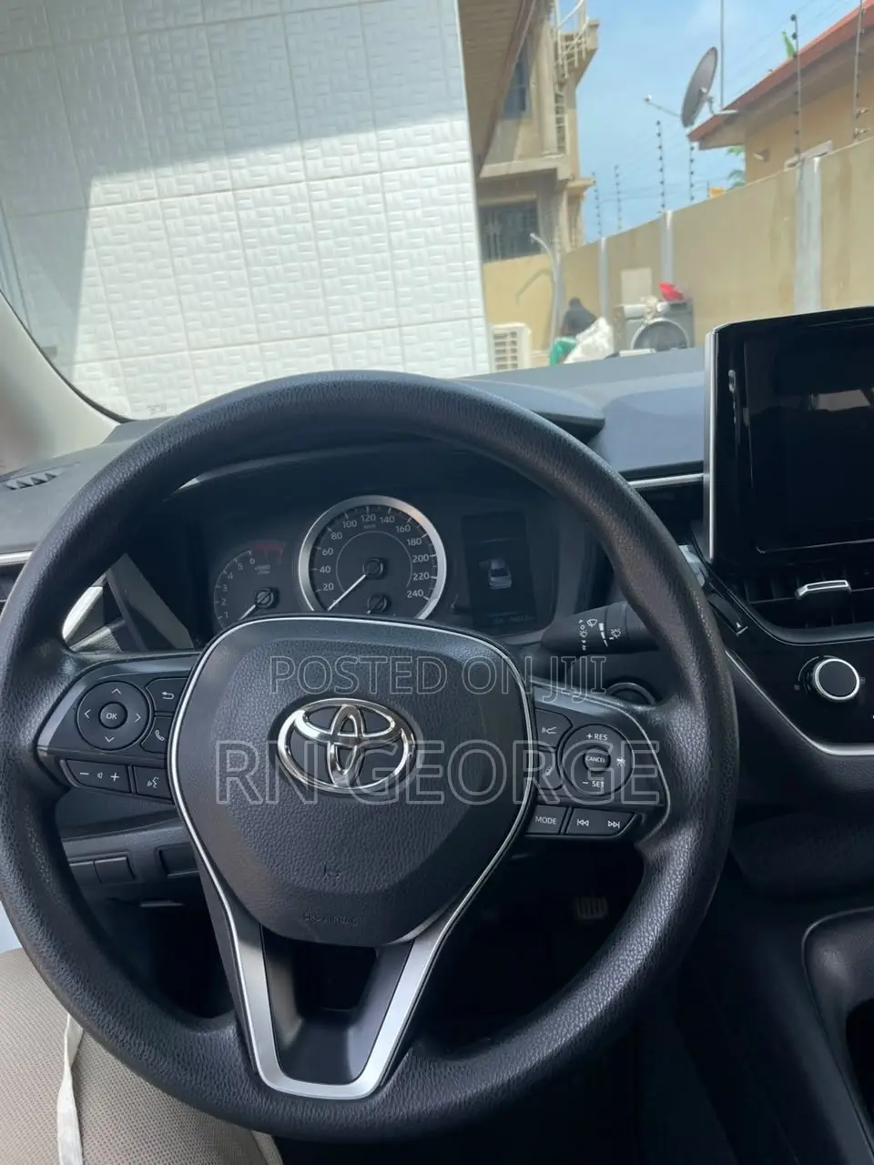 Toyota Corolla 2023 White