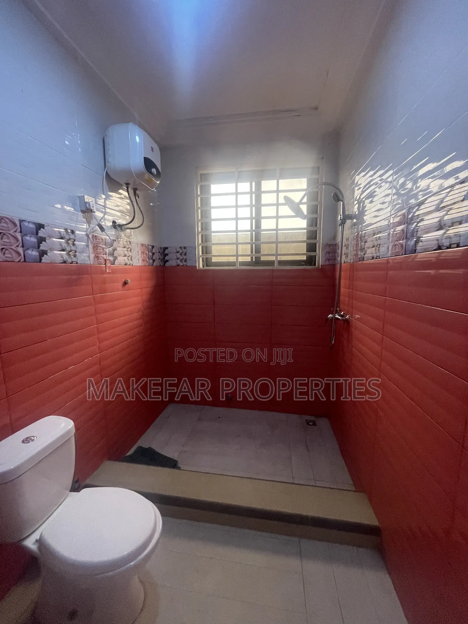 3bdrm Apartment in Ashaley Botwe for rent