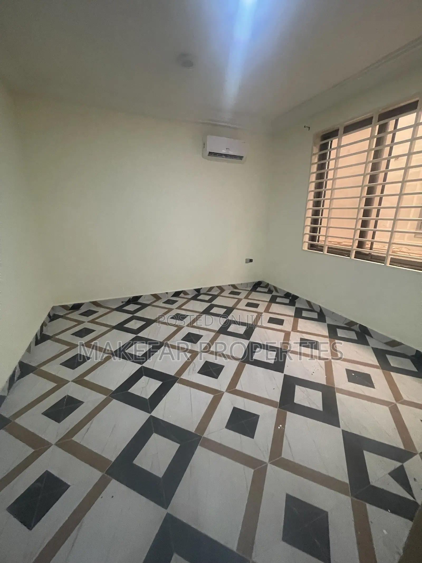 3bdrm Apartment in Ashaley Botwe for rent
