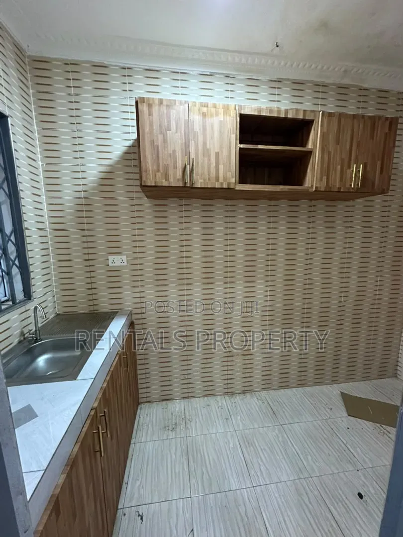 1bdrm Apartment in Penteng, Barrier for rent