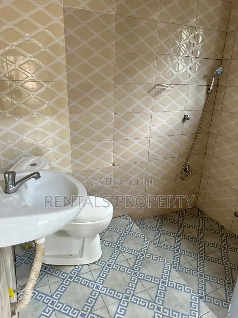 1bdrm Apartment in Penteng, Barrier for rent