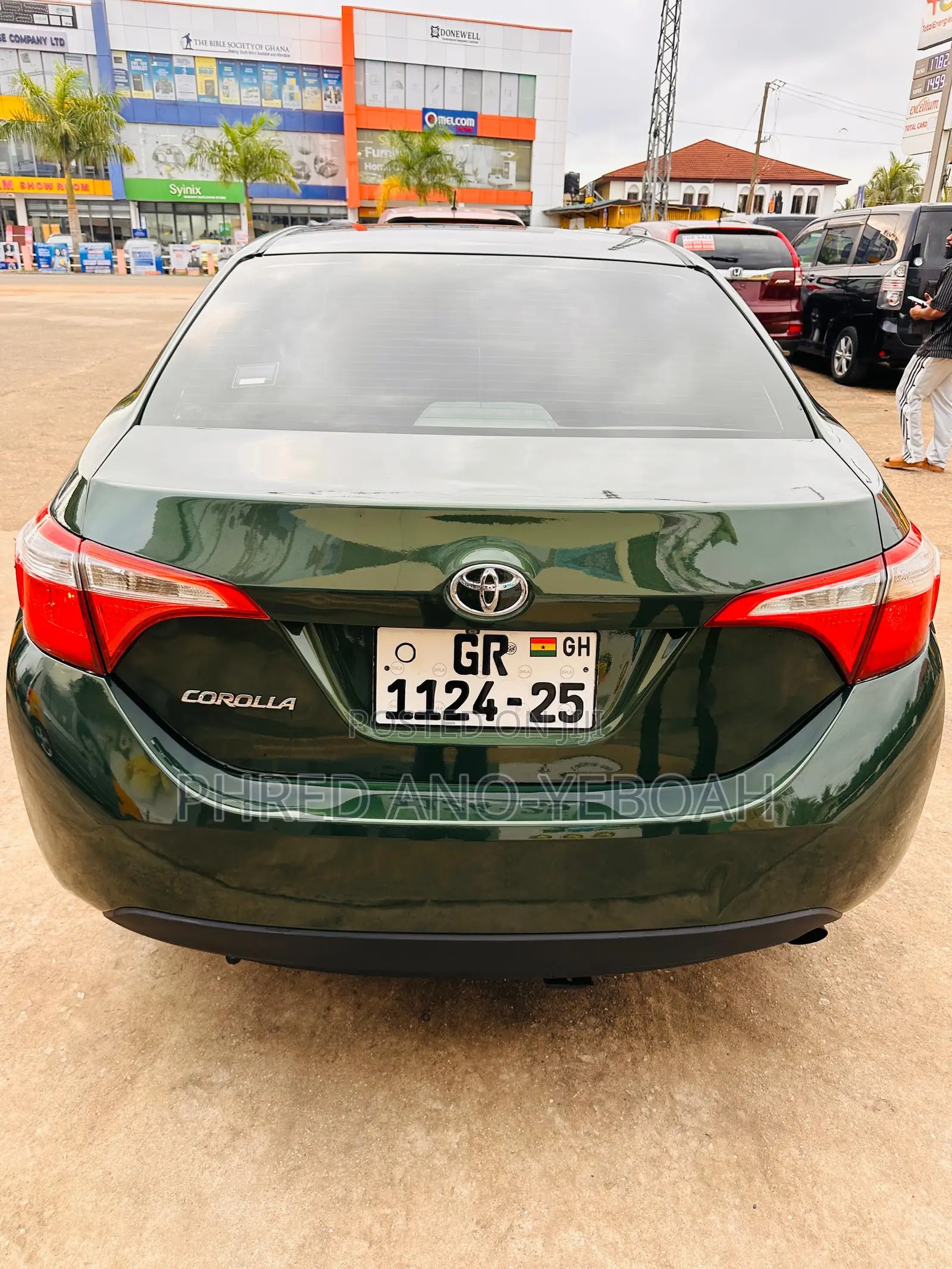 Toyota Corolla LE Eco Plus 4dr Sedan (1.8L 4cyl CVT) 2015 Green