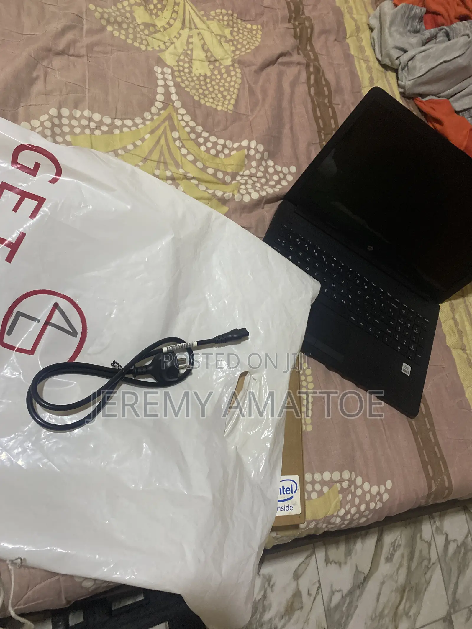 New Laptop HP 15-f272wm 12GB Intel Core i3 HDD+SSD 1T