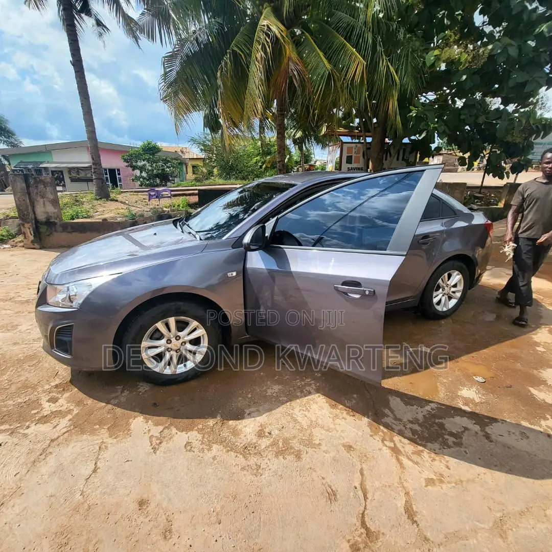 Chevrolet Cruze 1LT Auto 2013 Gray