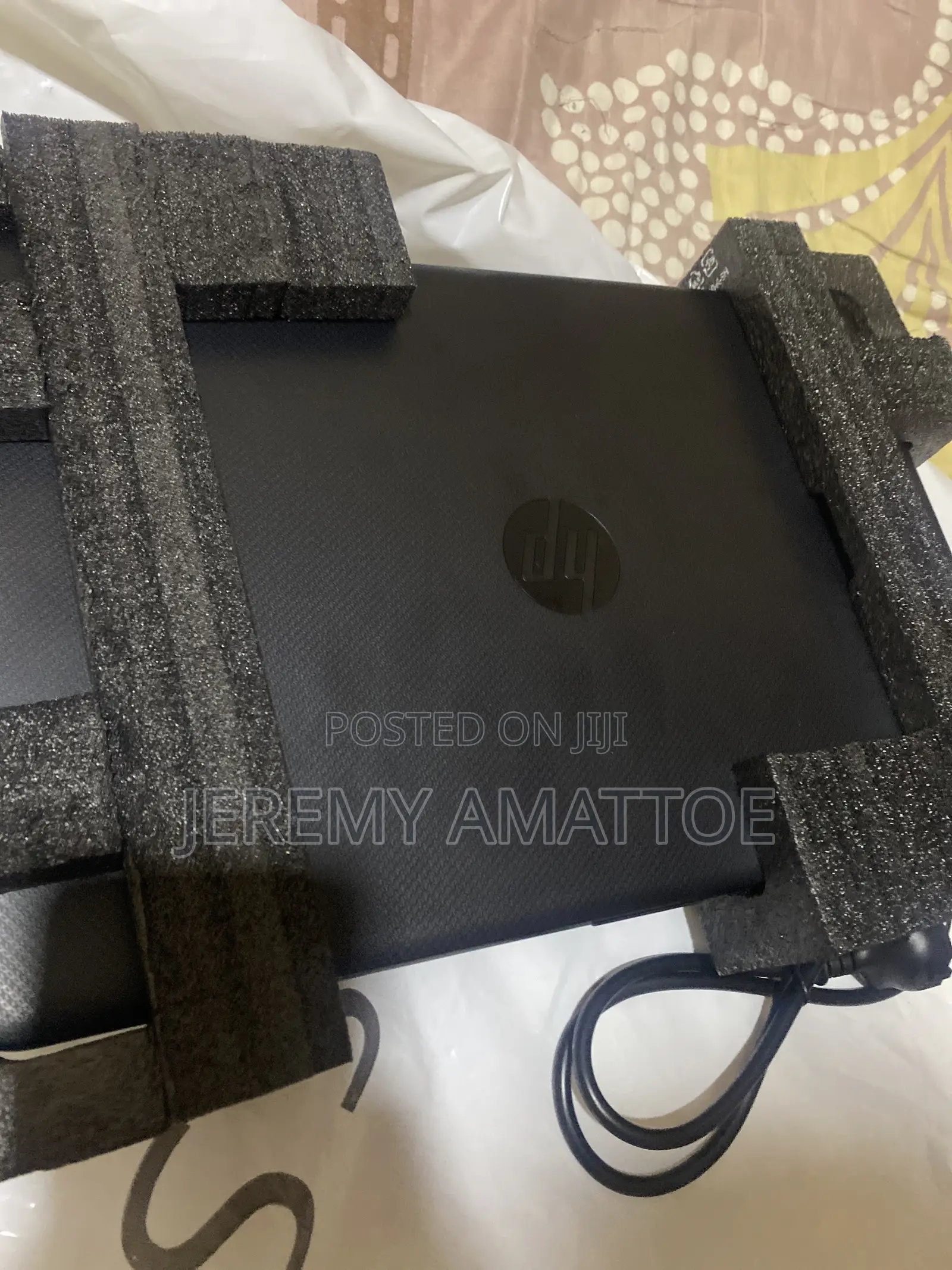 New Laptop HP 15-f272wm 12GB Intel Core i3 HDD+SSD 1T