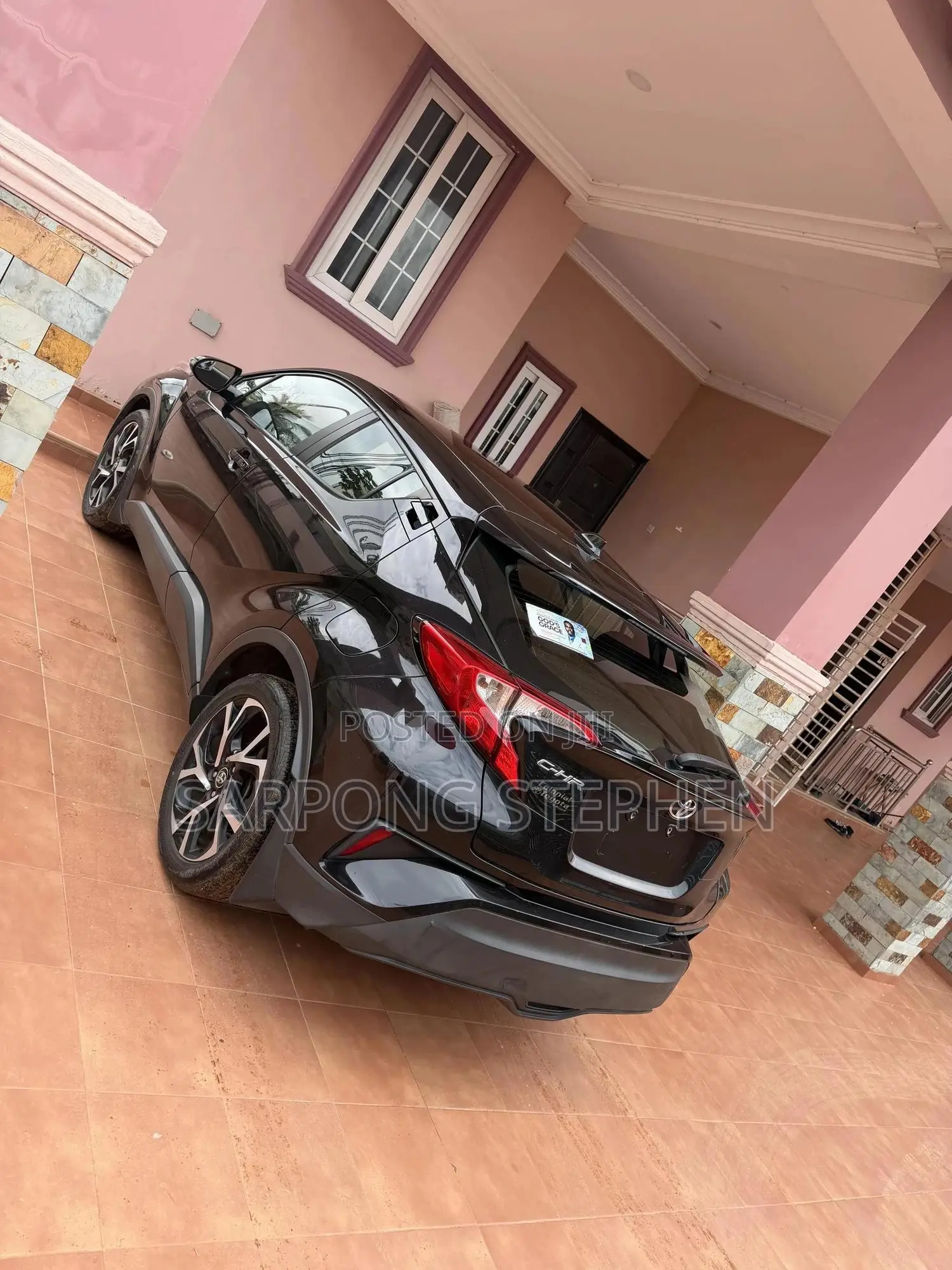 Toyota C-HR XLE FWD Sport Utility (2.0L 4cyl 2AM) 2018 Black