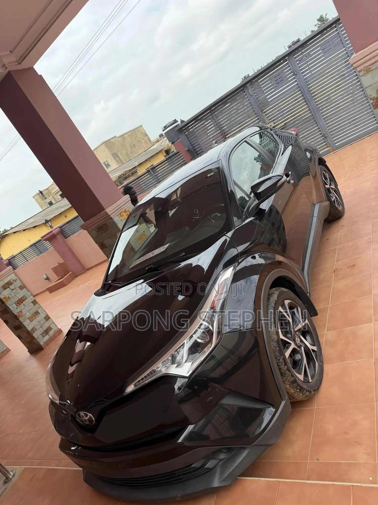 Toyota C-HR XLE FWD Sport Utility (2.0L 4cyl 2AM) 2018 Black