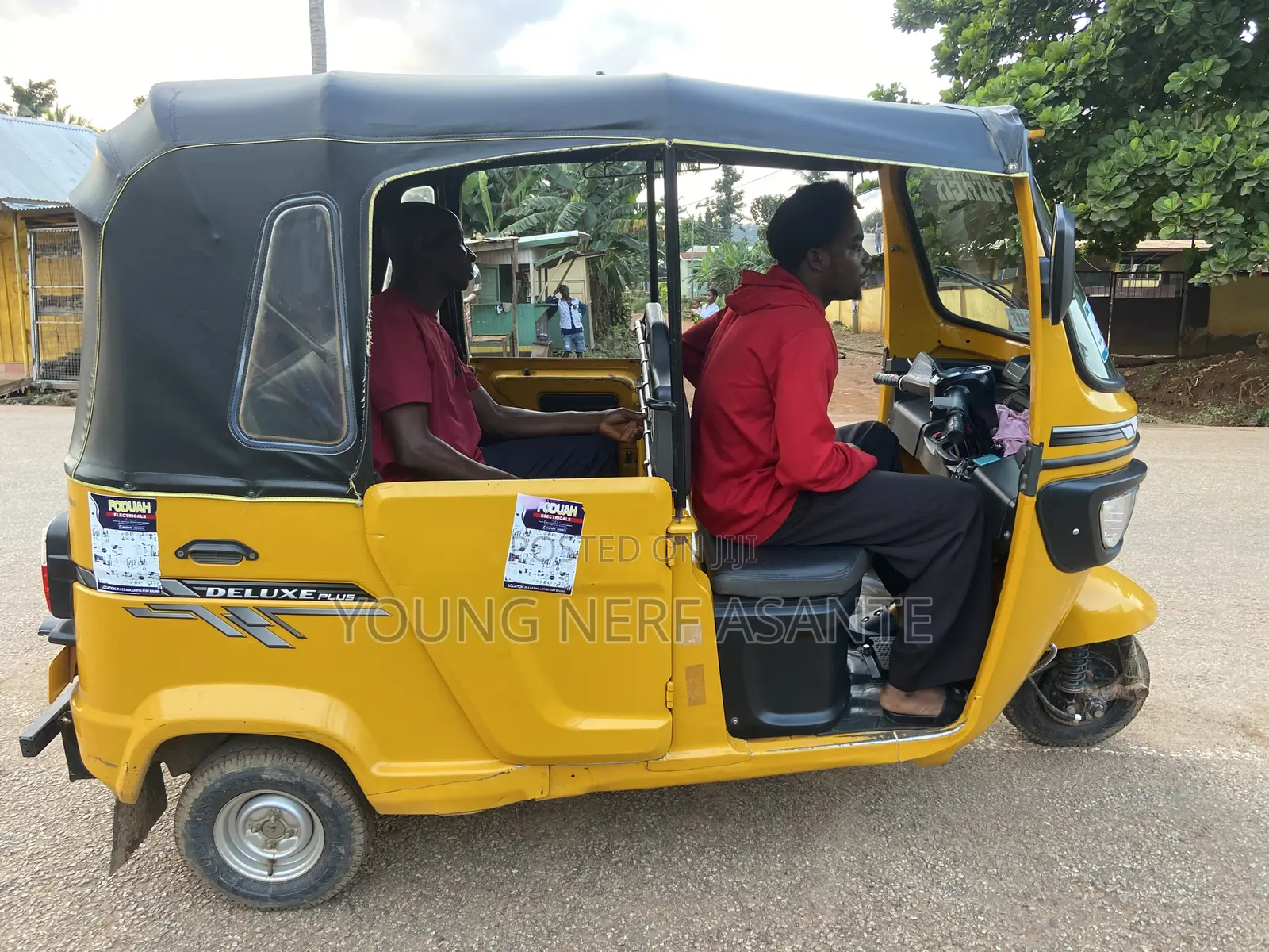 TVS King Deluxe Plus iTouch Start 2025 Yellow