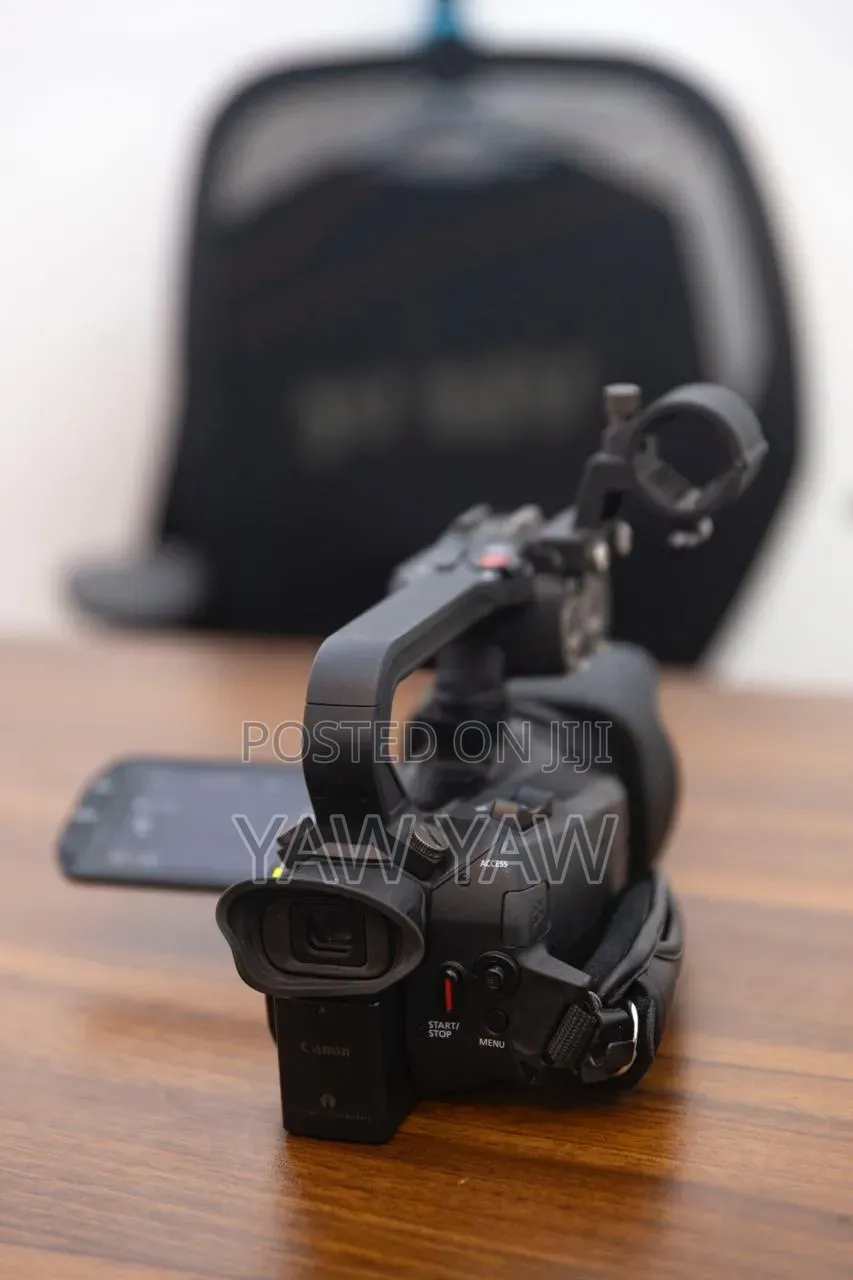 Canon XA 60 Camcorder